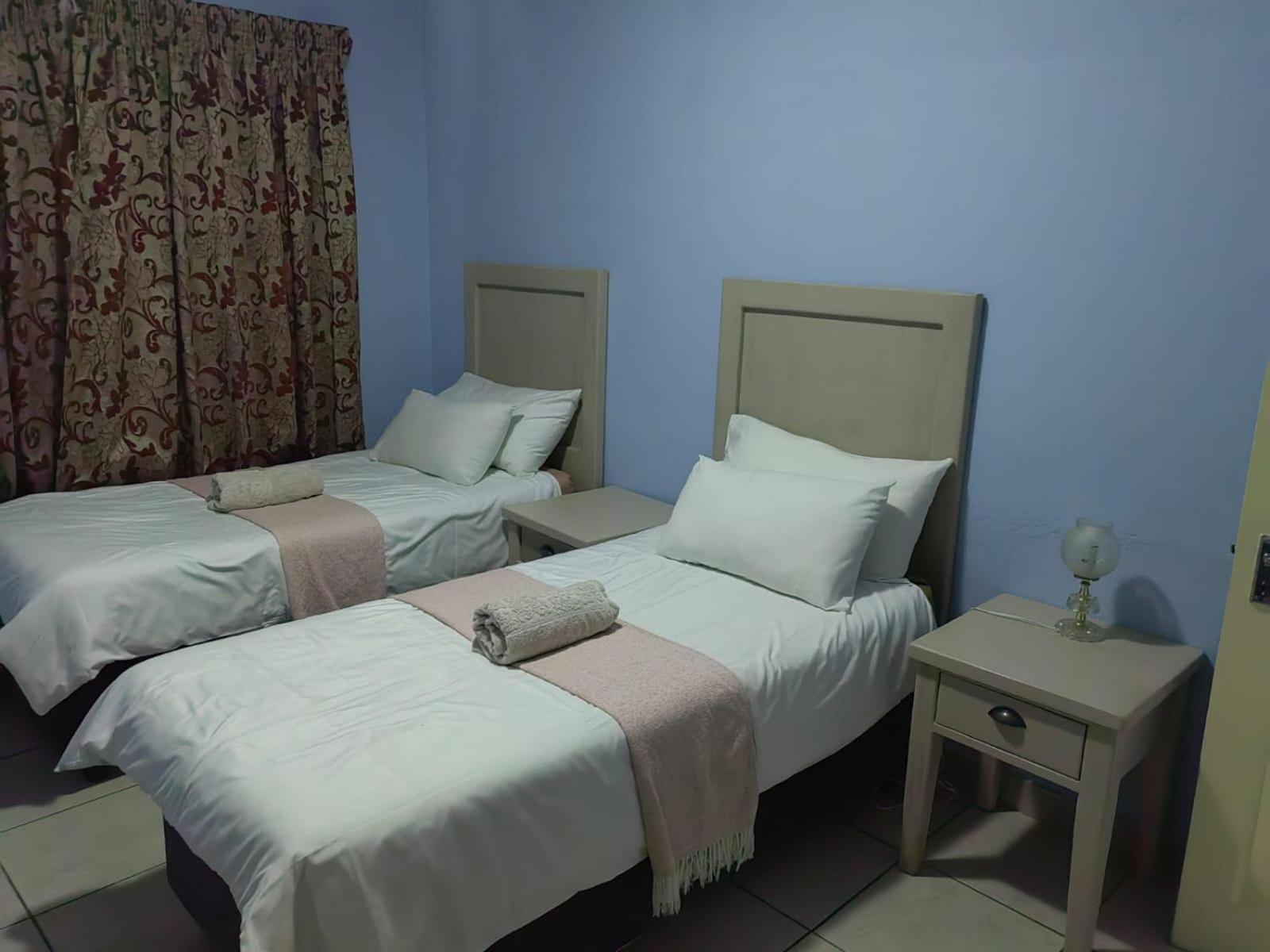 Sibahlenomhlambi Guesthouse Спрингс Экстерьер фото