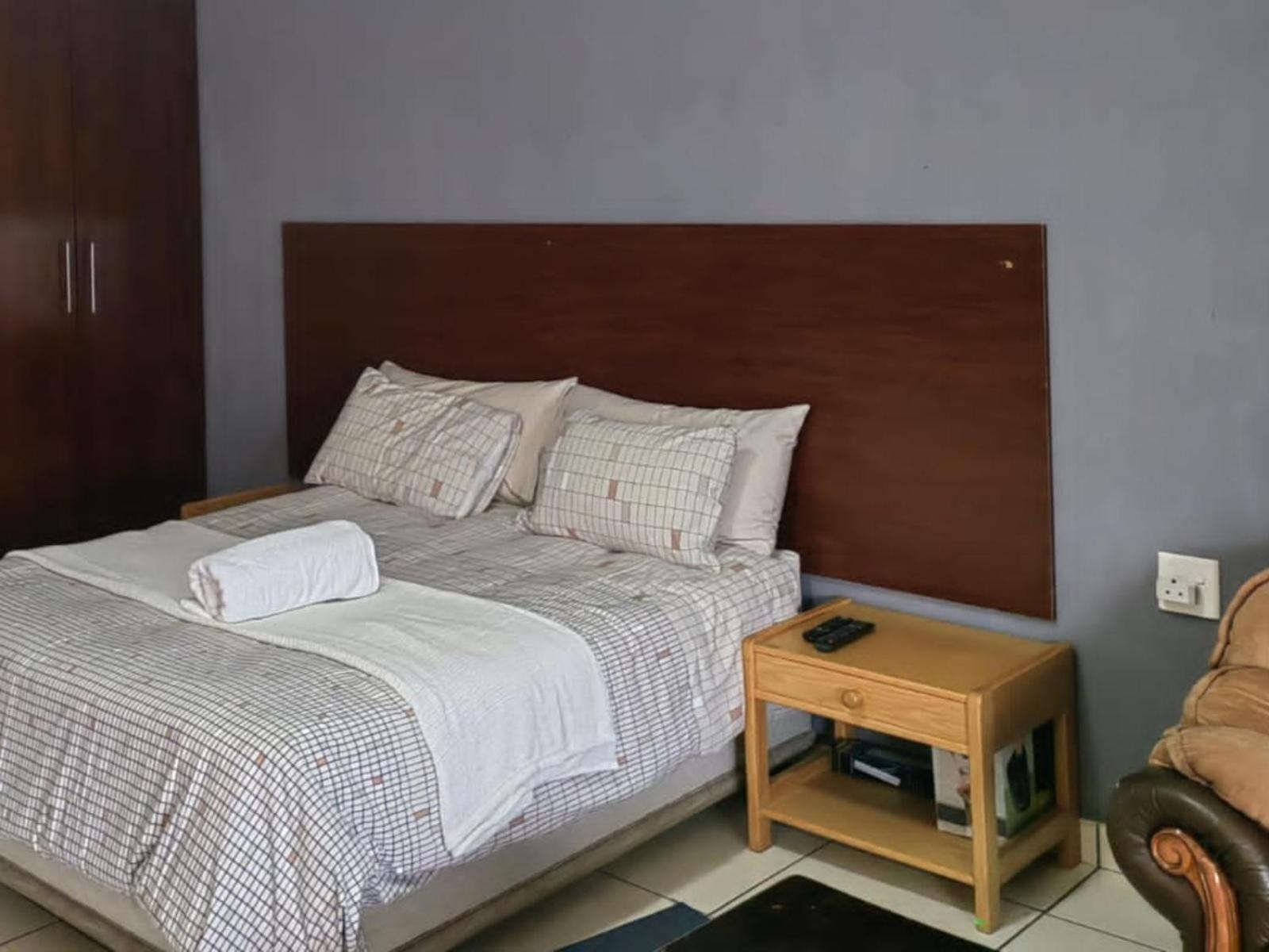Sibahlenomhlambi Guesthouse Спрингс Номер фото