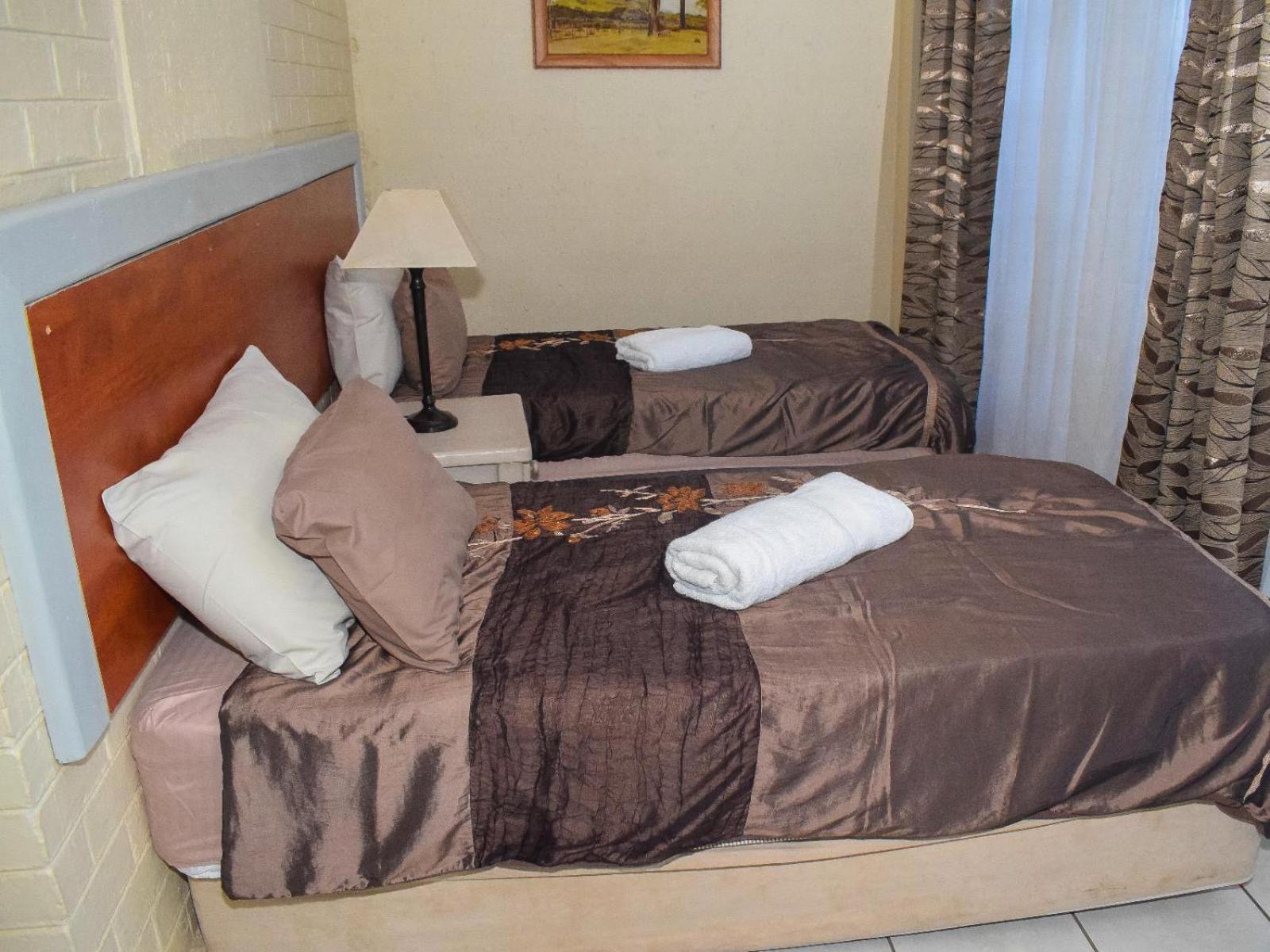 Sibahlenomhlambi Guesthouse Спрингс Номер фото